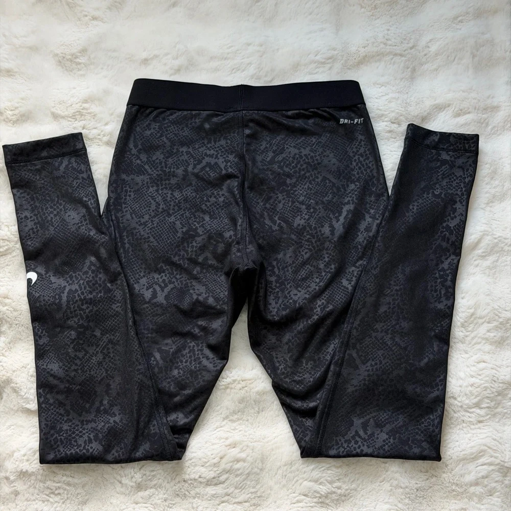 Nike Pro Dri - Fit Women's Black Snakeskin Patterned Leggings-S